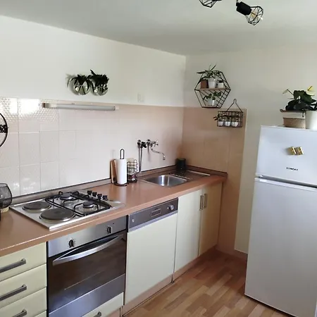 Gostinjska kuća In The Split