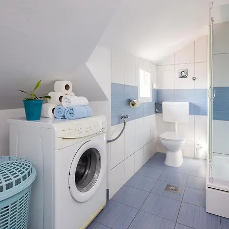 Πανσιόν In The Palace Σπλιτ