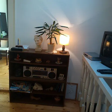 In The Palace 3* Split