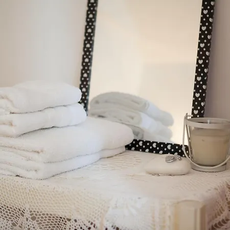 In The Palace 3* Split